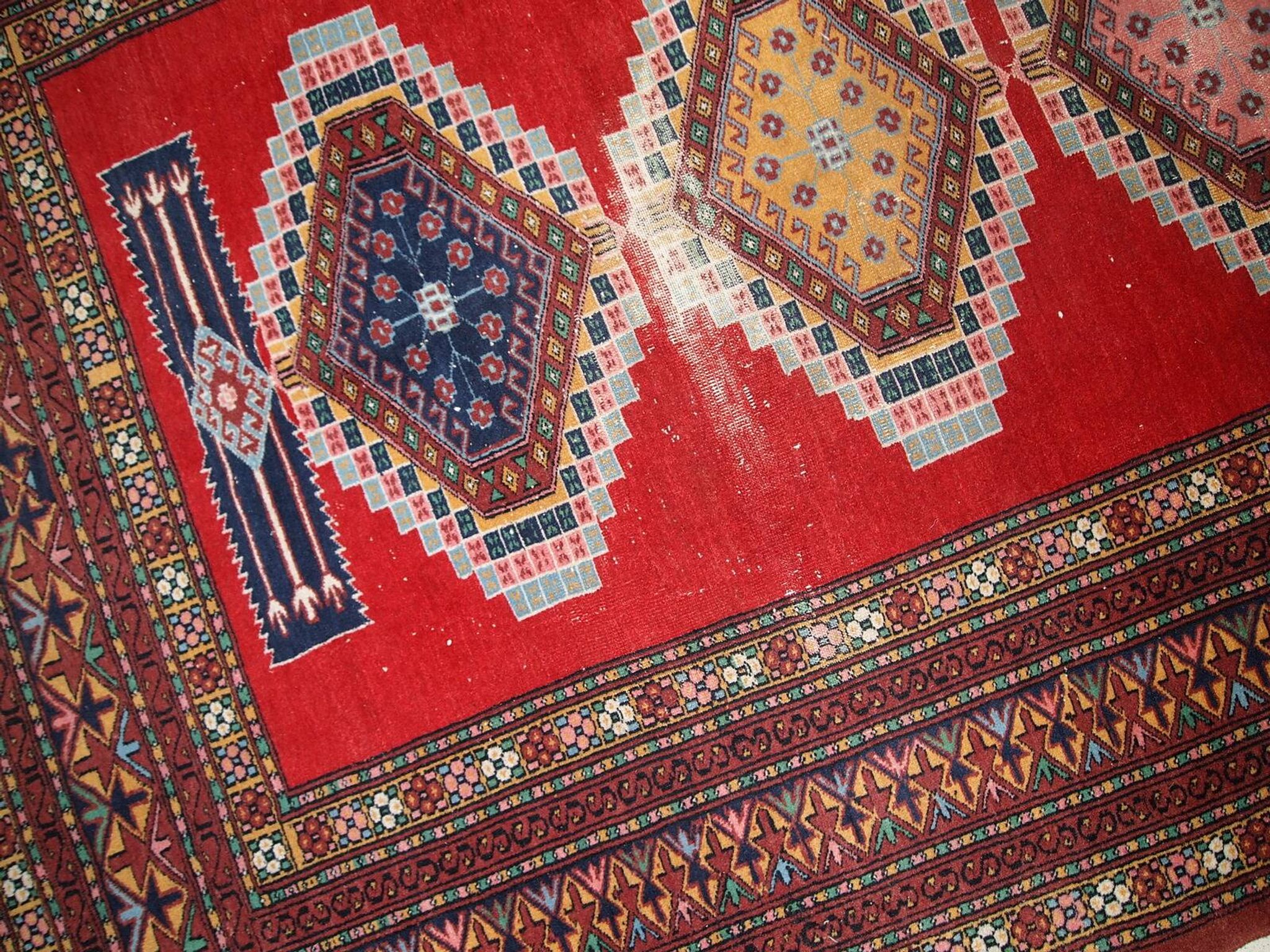 Tapis vintage fait main Bukhara ouzbek 128cm x 199cm (1960s)