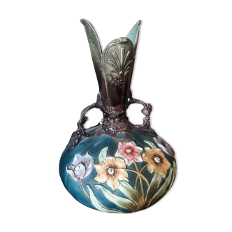 Vase style art nouveau