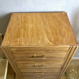 Vintage chiffonnier