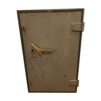 Safe