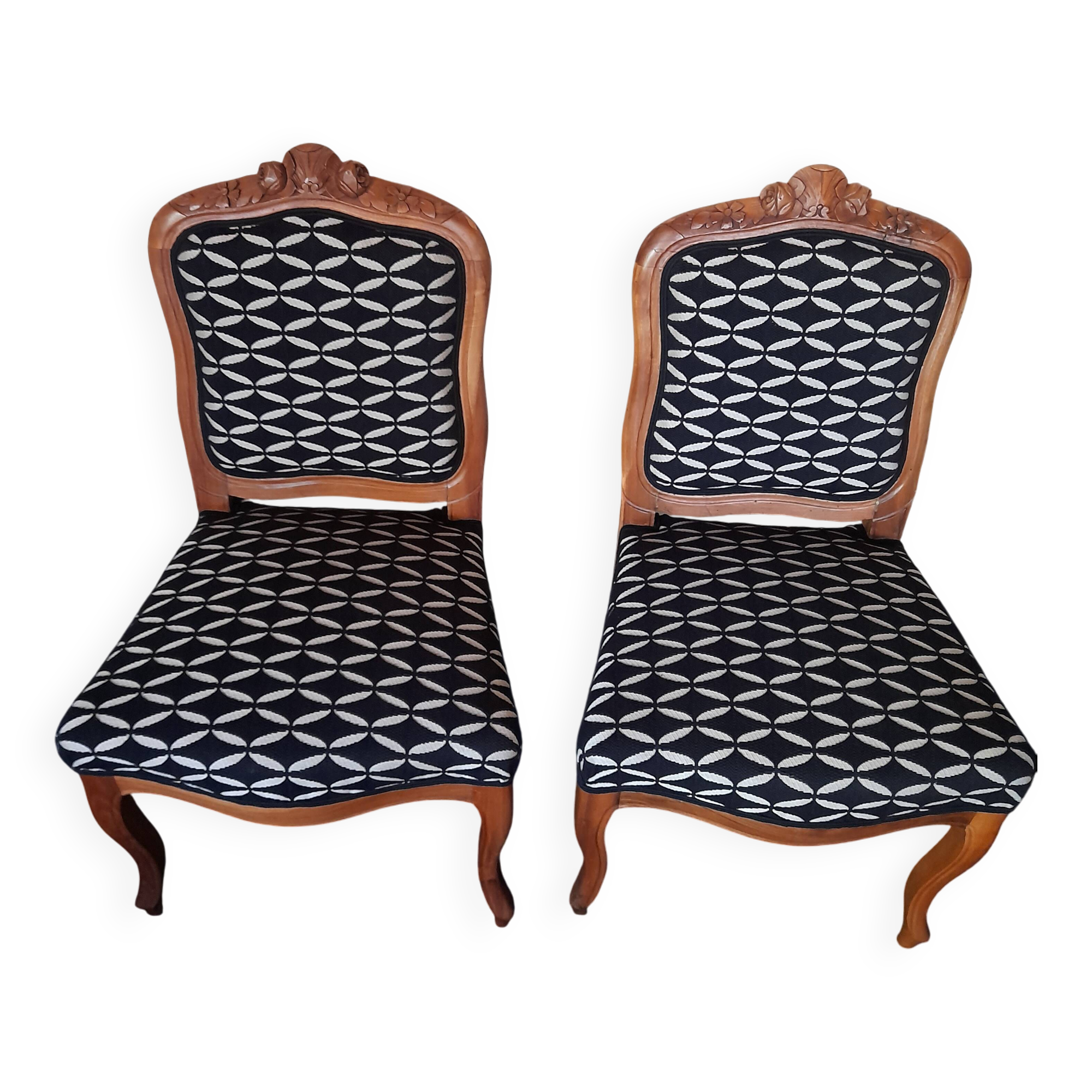 Louis XV chair from the mid-19th century