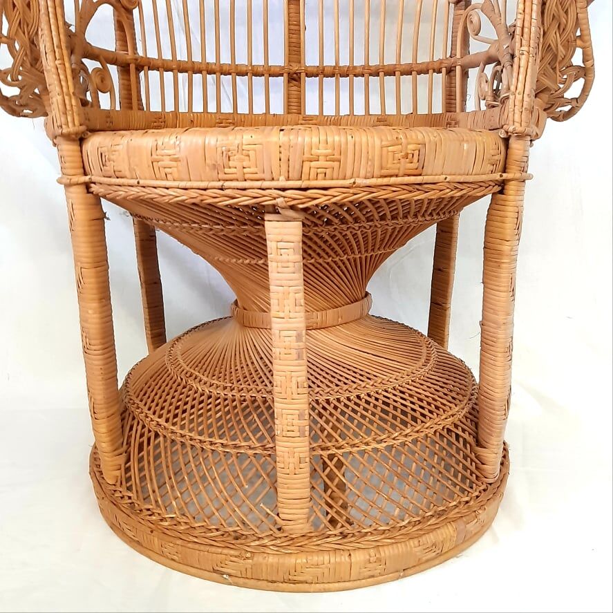 Armchair Emmanuelle peacock