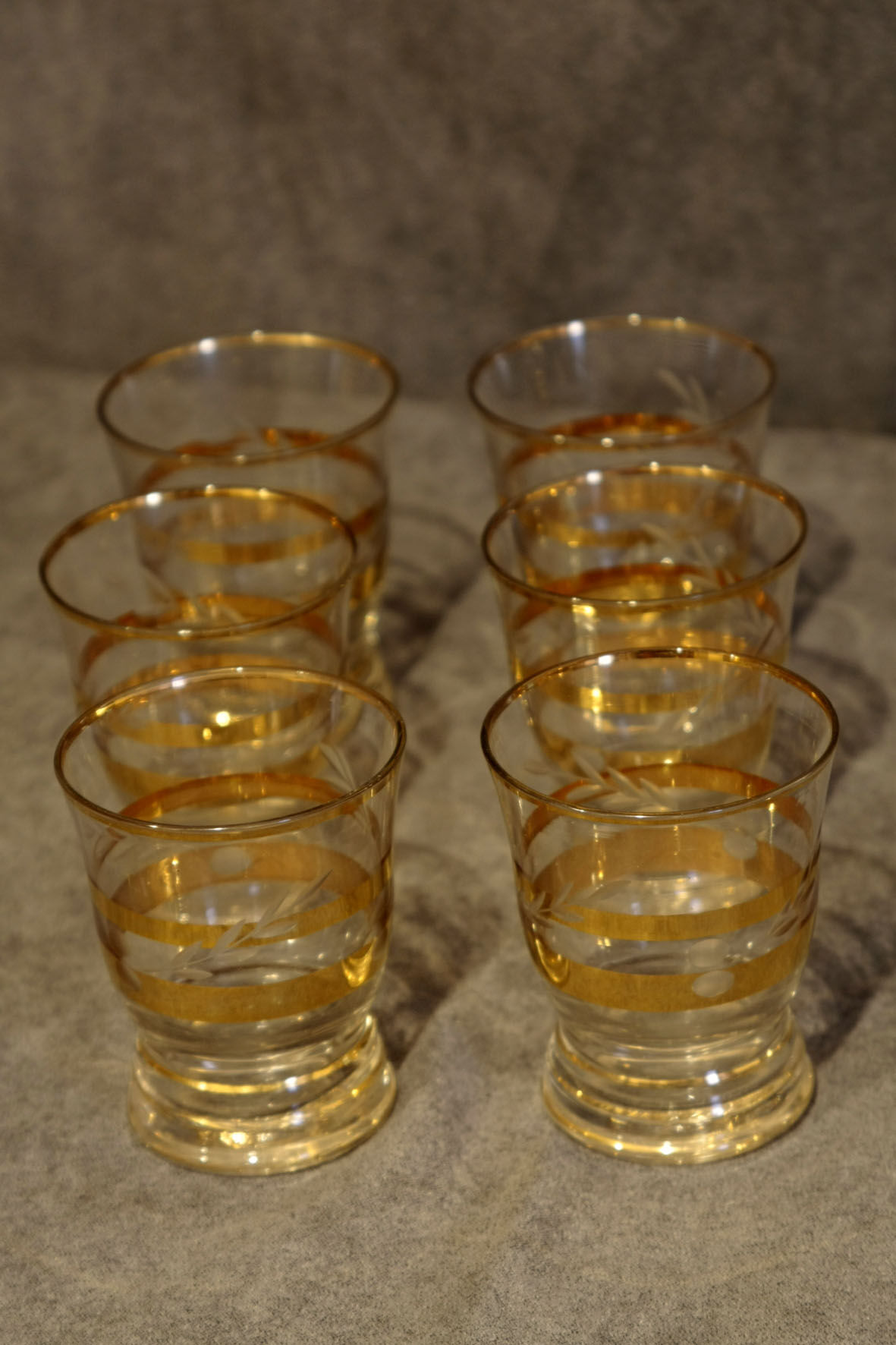 Yellow and gold liqueur service