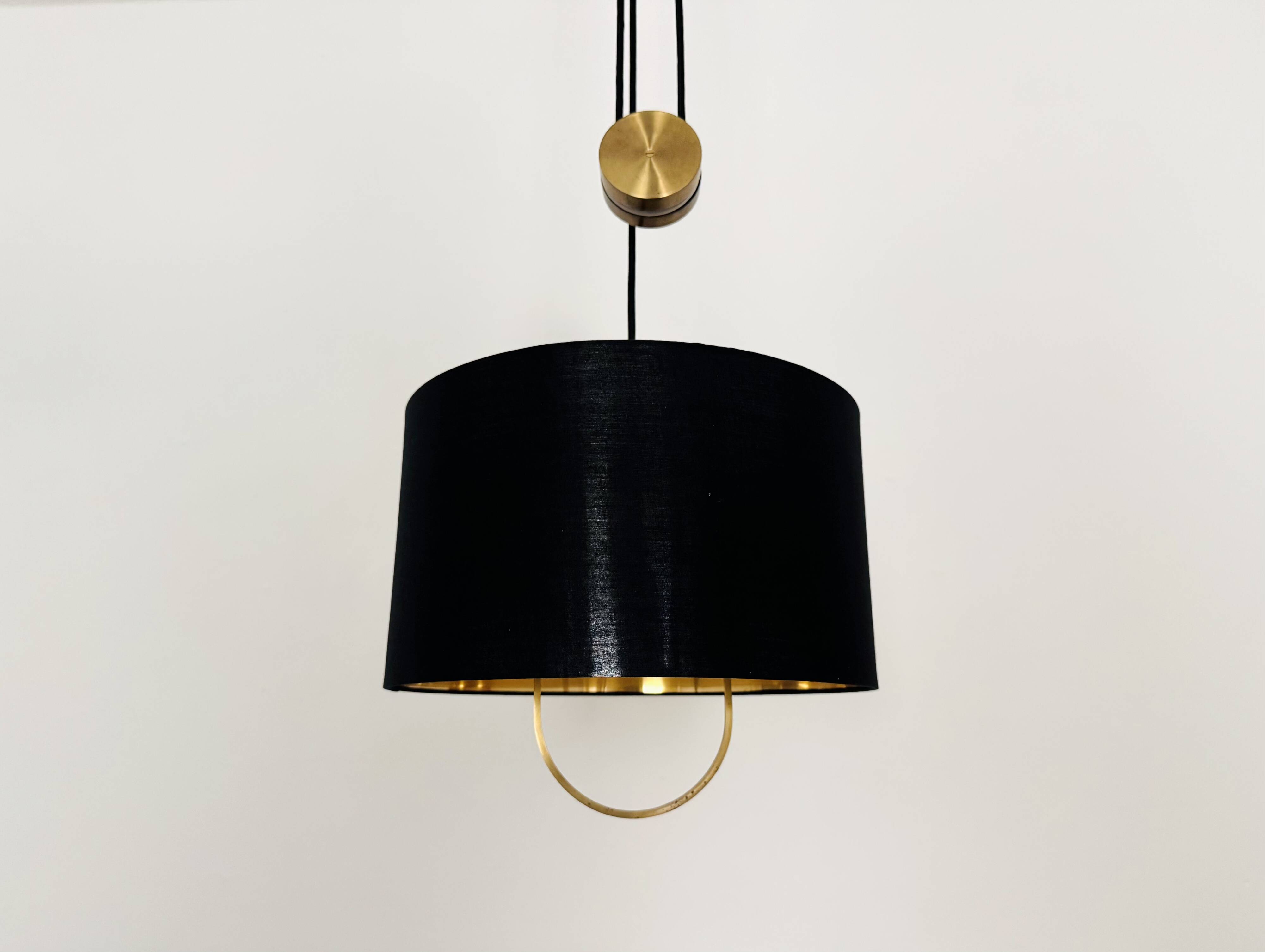 Lampe à pendentif Jo-Jo réglable par Florian Schulz
