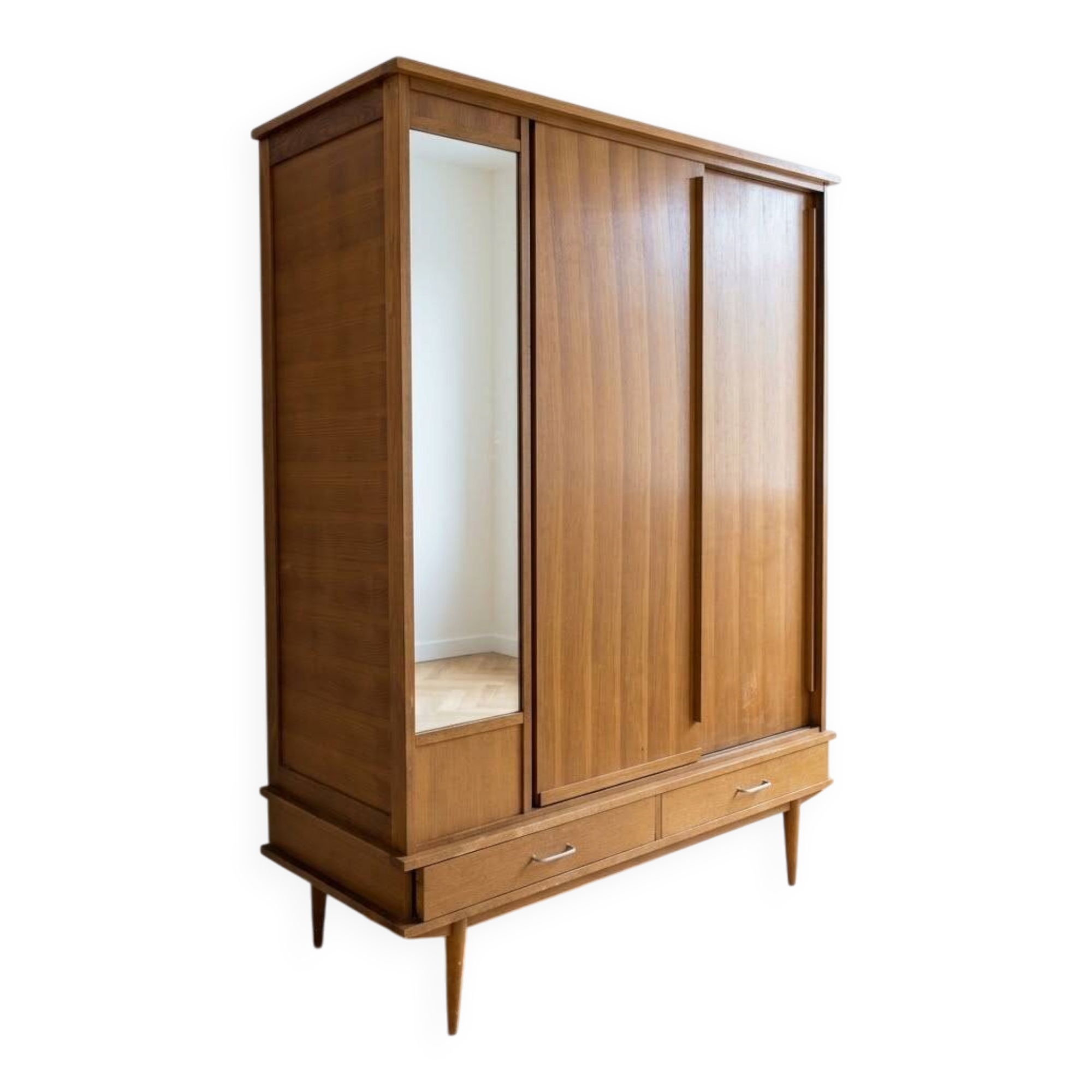 Vintage 1950s wardrobe in wood veneer.