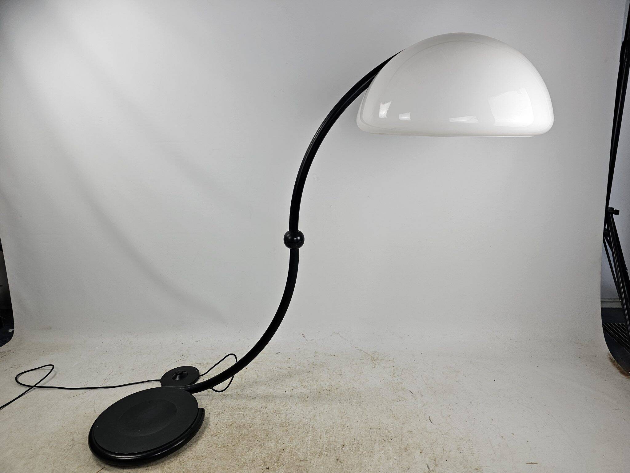 Lampadaire de Martinelli Luce Modèle Serpente