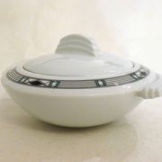 Delphie sugar bowl by Guy Degrenne in porcelain