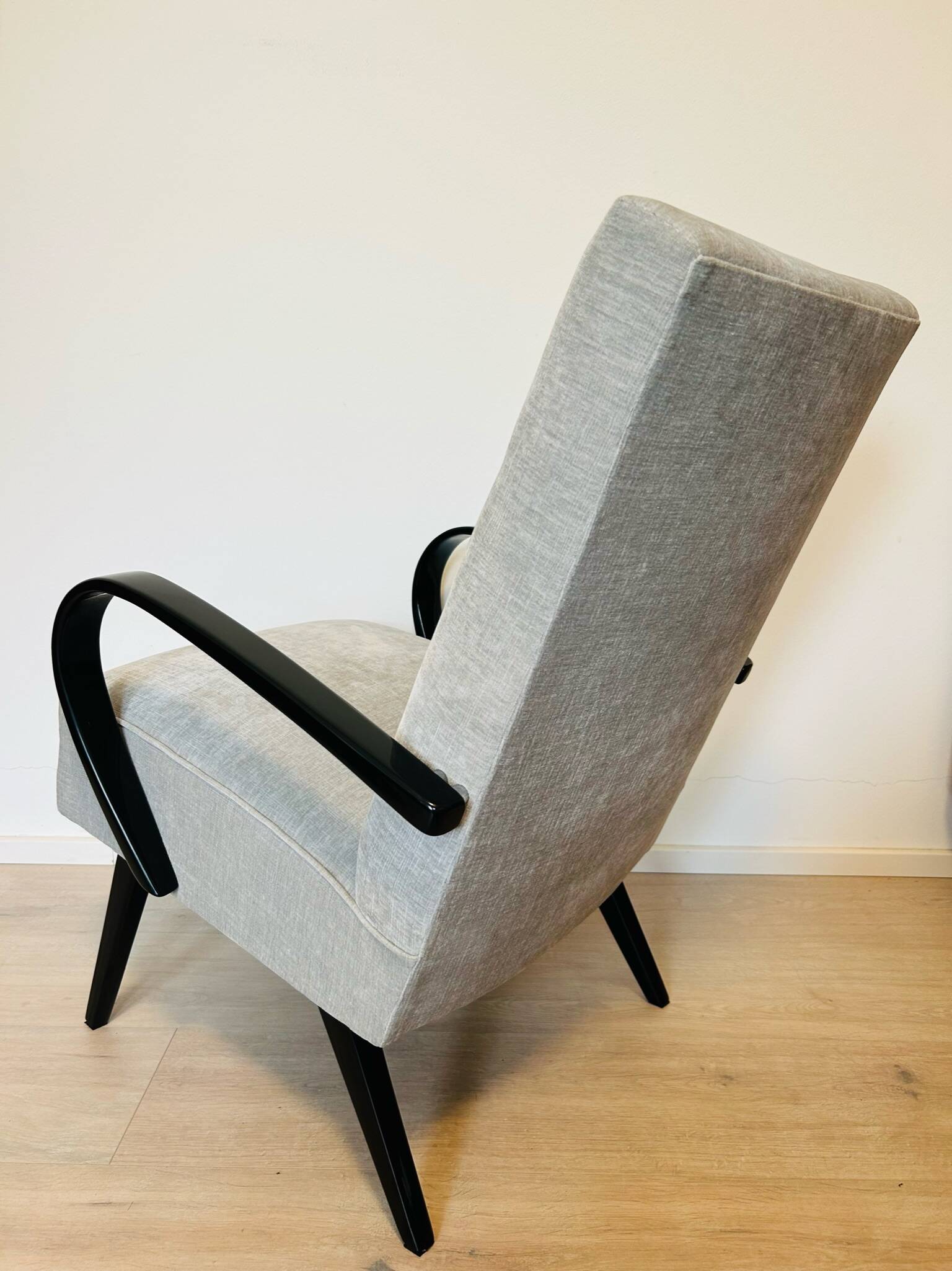 Vintage Armchair by Jaroslav Smidek for Ton, 1960s