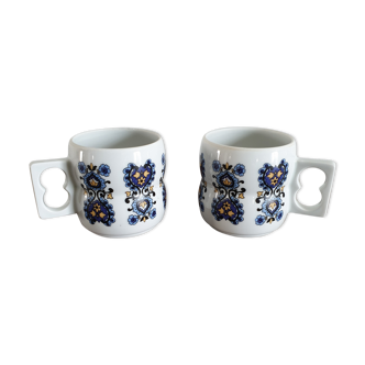 Porcelain mugs duo