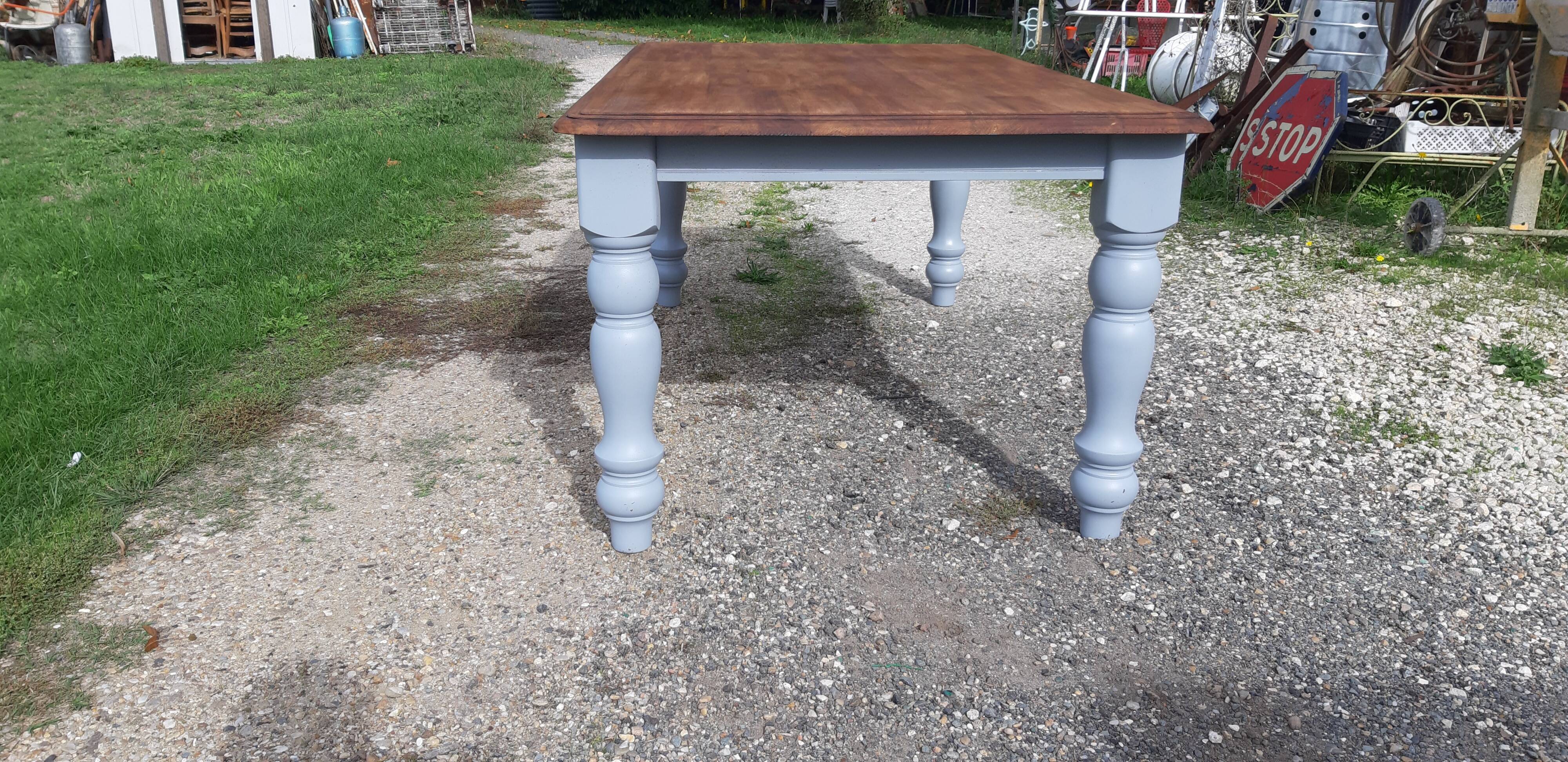 Country farm table