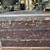 Wooden trunk "Au bon Marché Paris"