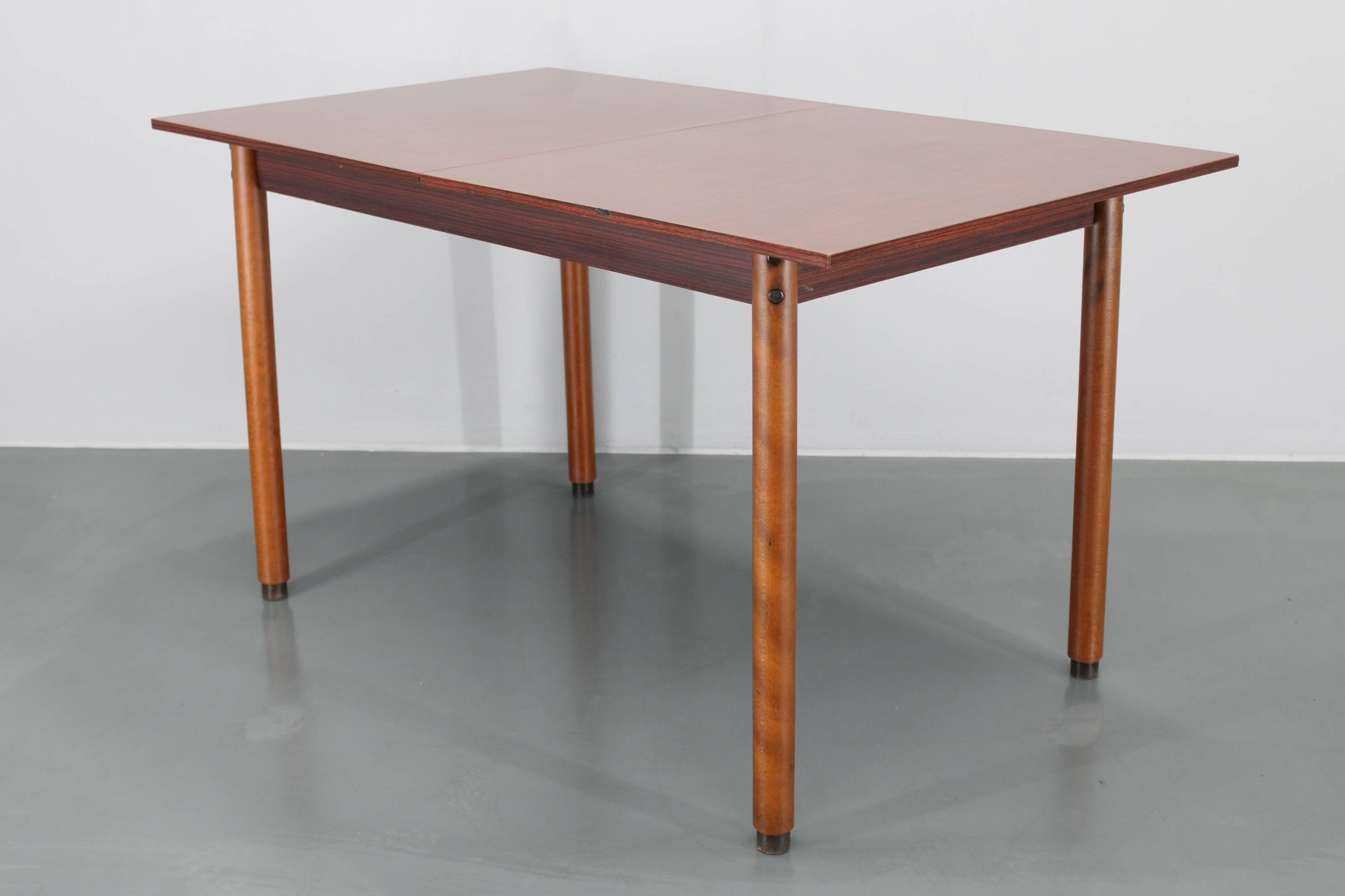 1970s Italian Extendable Dining Table