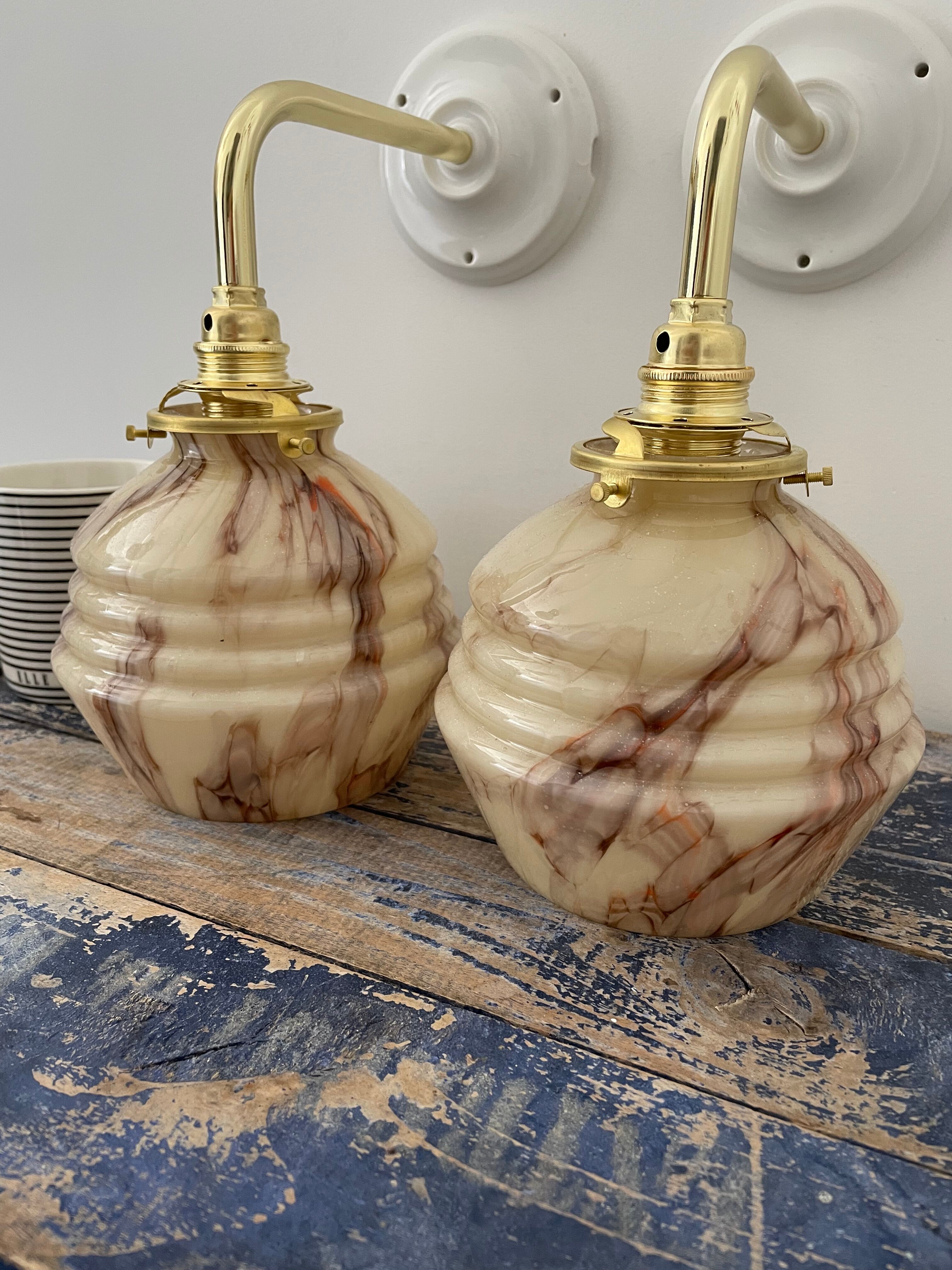 Pair of Art Deco wall lamps in marbled opaline