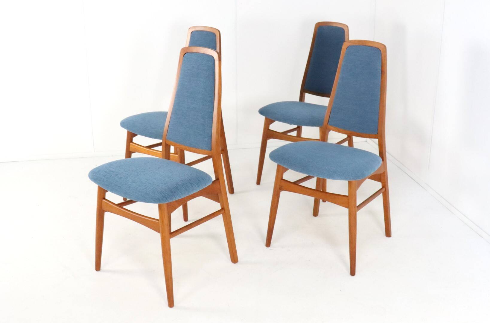 Set of 4 Vamdrup dining room chairs 'Vridsted'