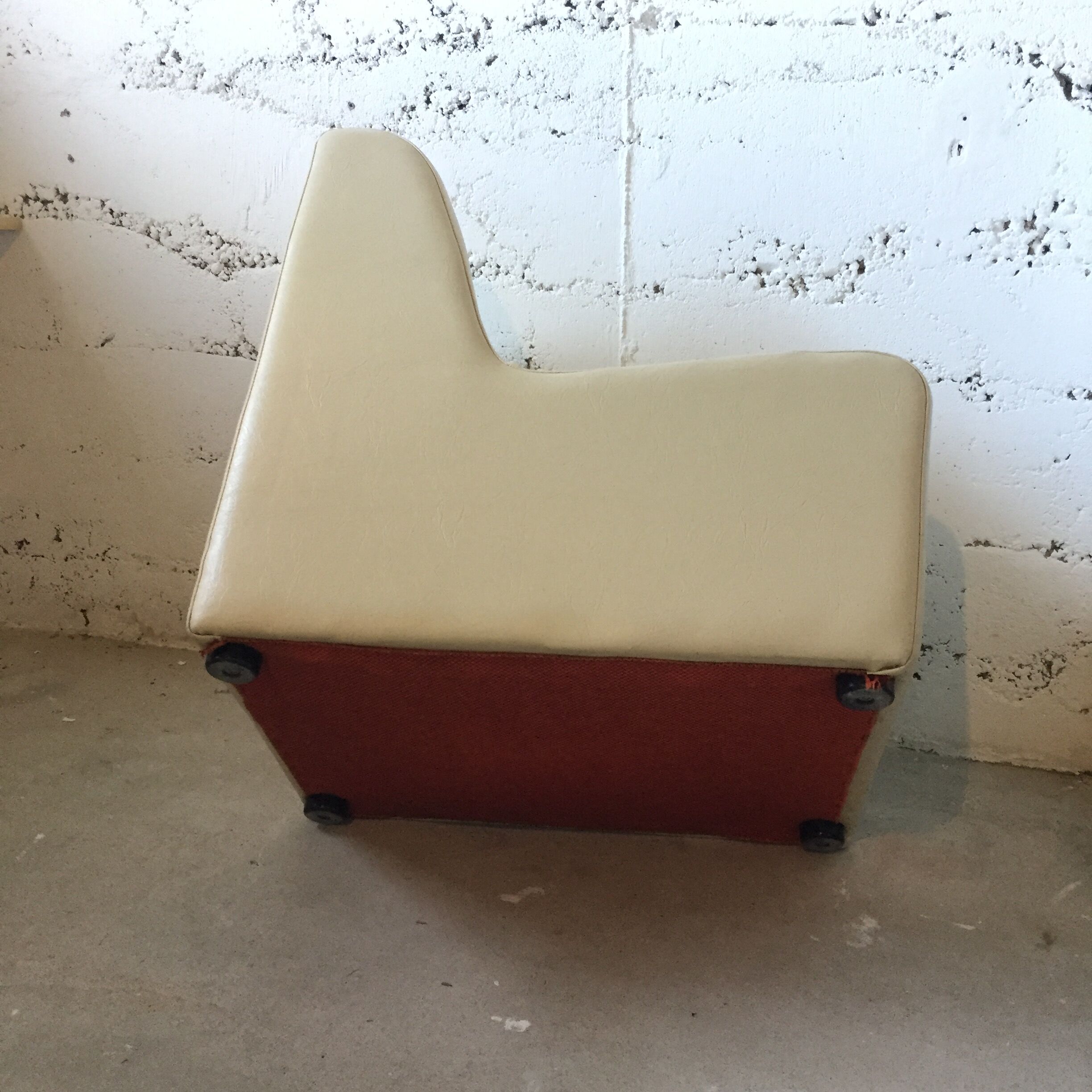 Vintage beige heater