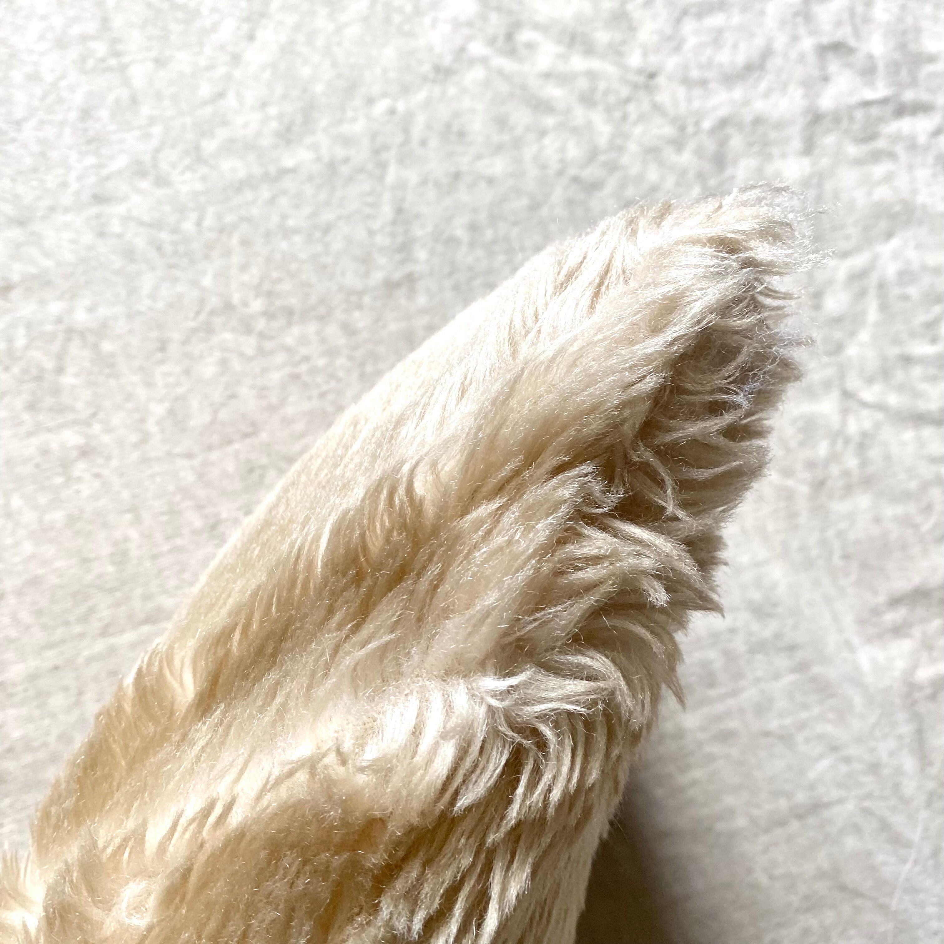 Coussin fourrure vintage années 70