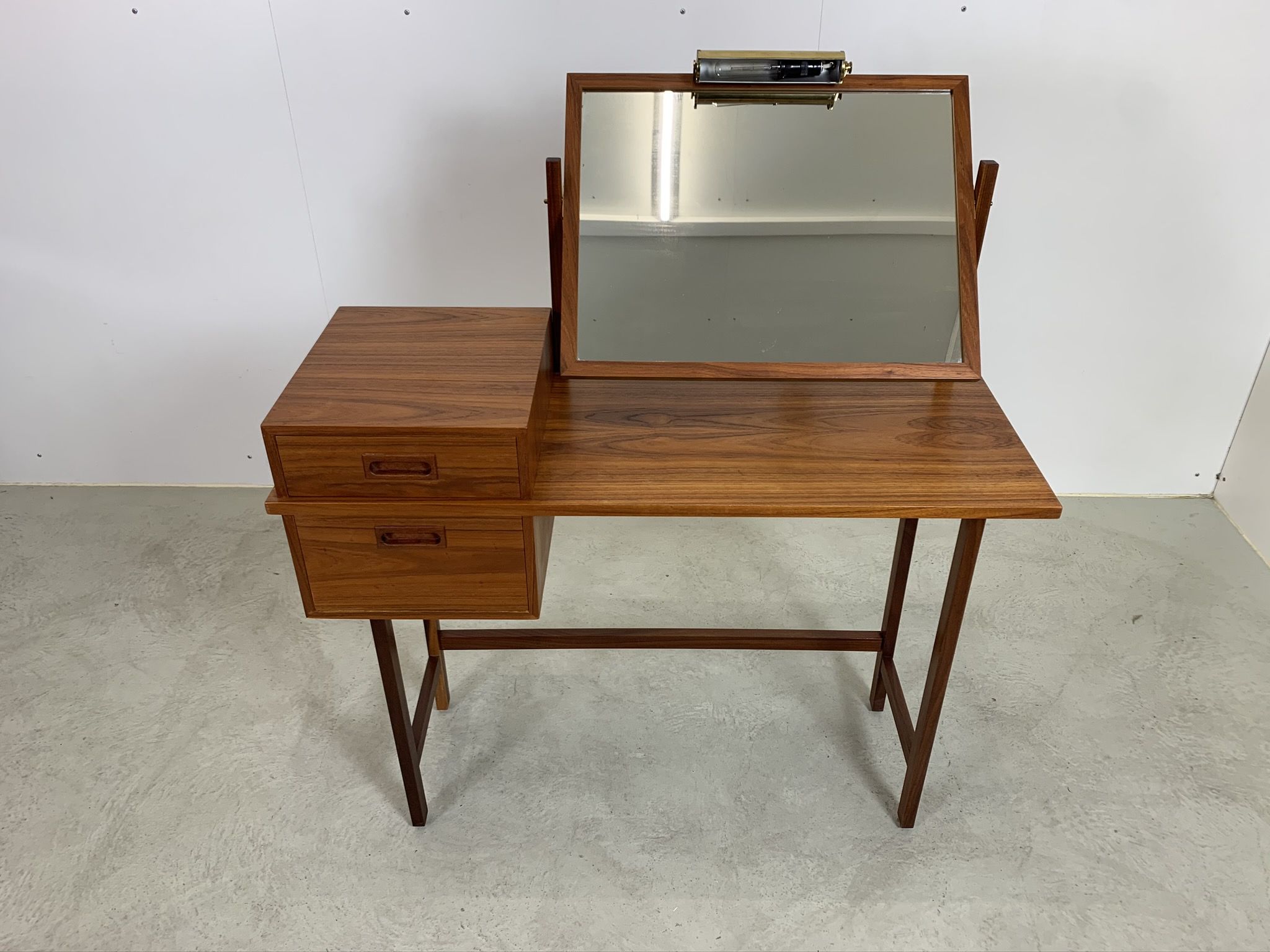 Coiffeuse en teck du milieu du siècle par AB Glas & Trä, années 1960