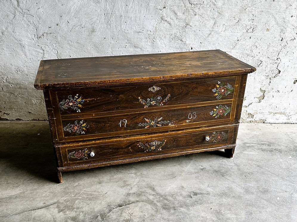 Antique 1903 French wedding chest trunk coffer, 1903 France.