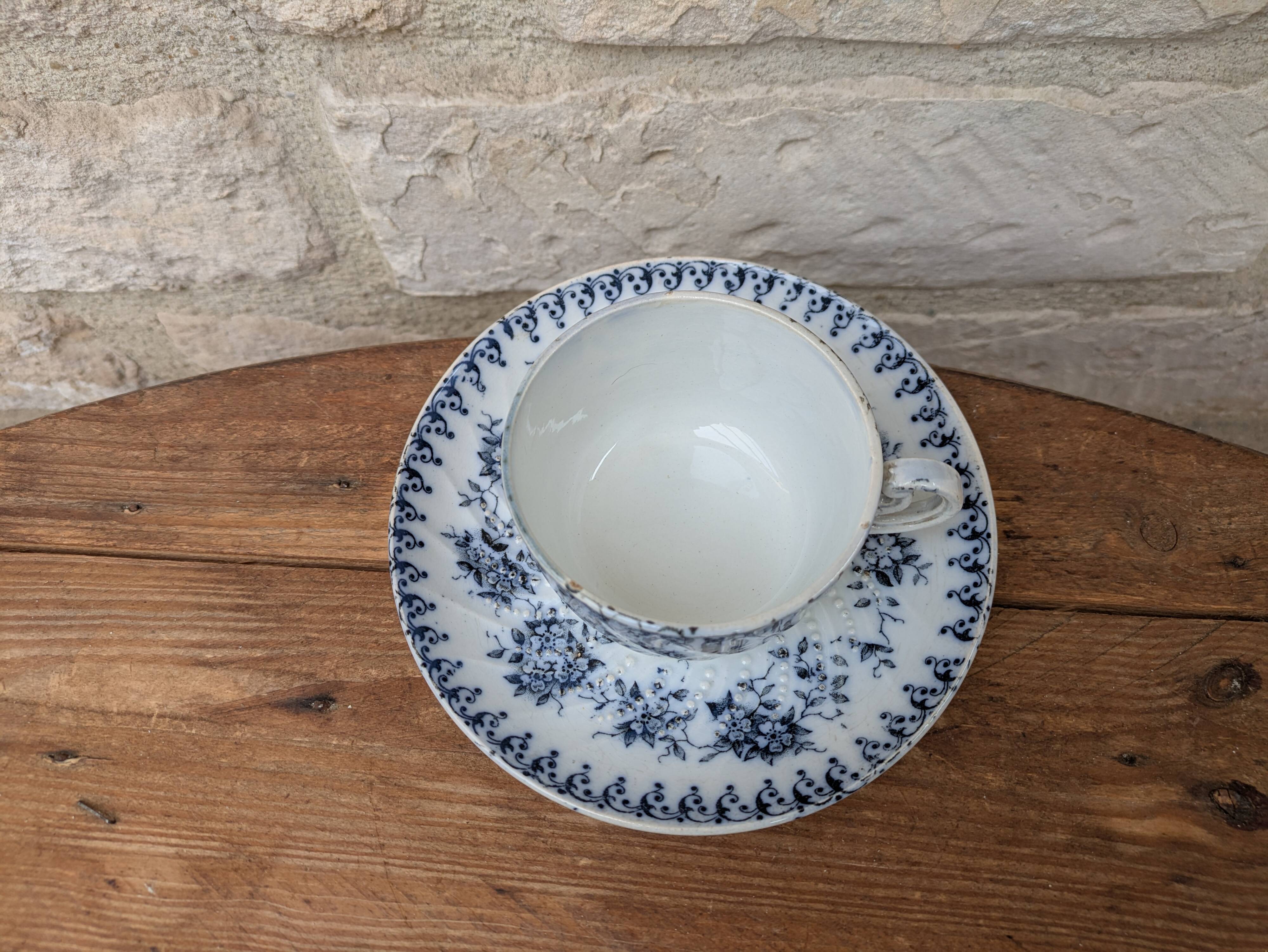 Antique coffee cup with saucer, Saint Amand and Hamage, Jeannette model