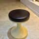 Knoll spirit tulip stool