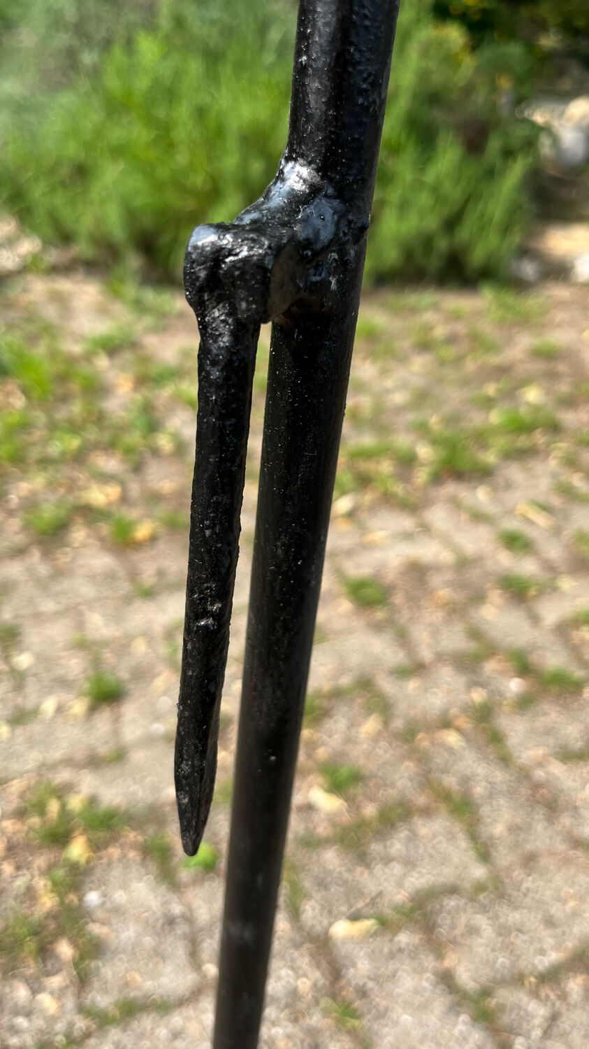 Metal chimney scraper