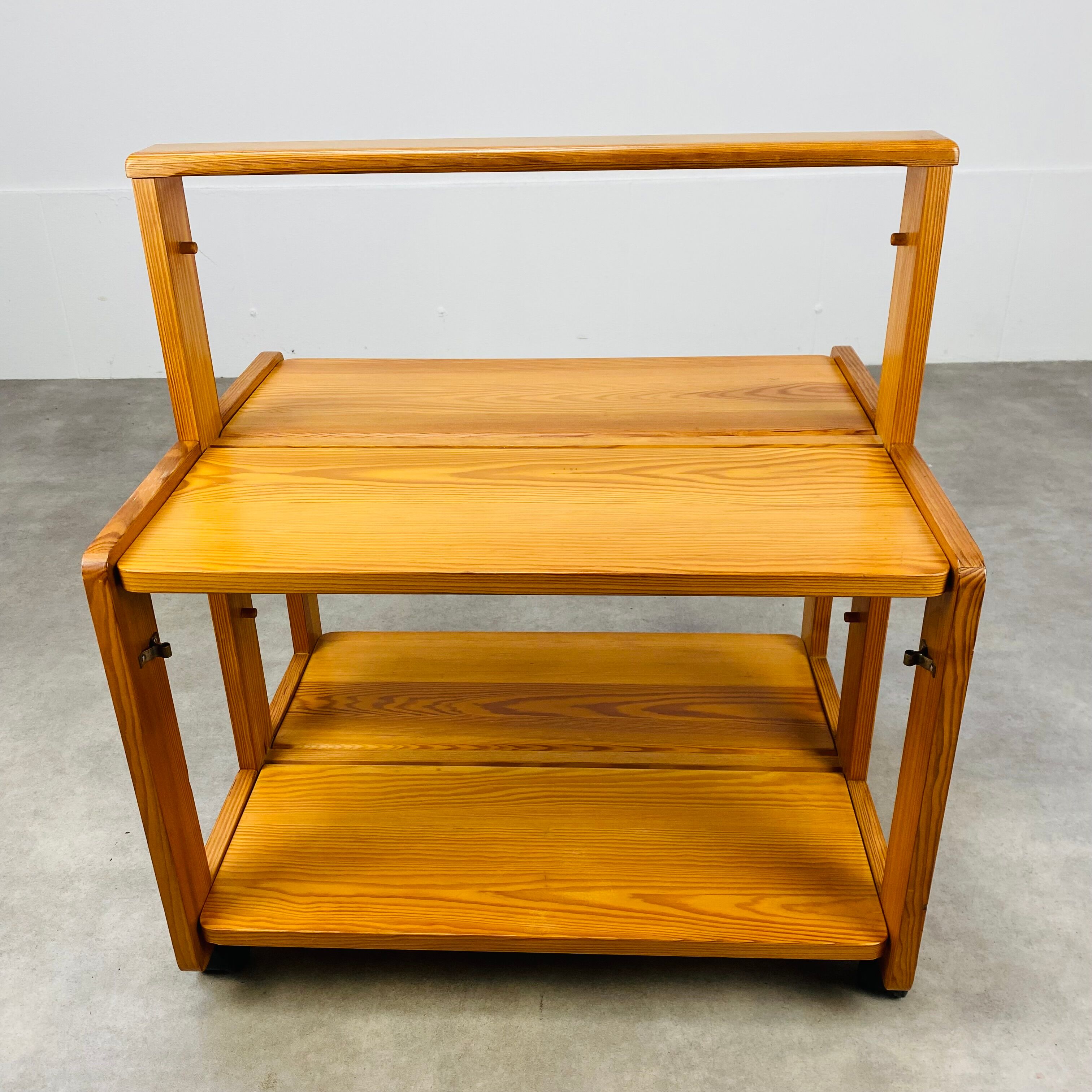 Folding tray in pine 70s vintage Scandinavian design