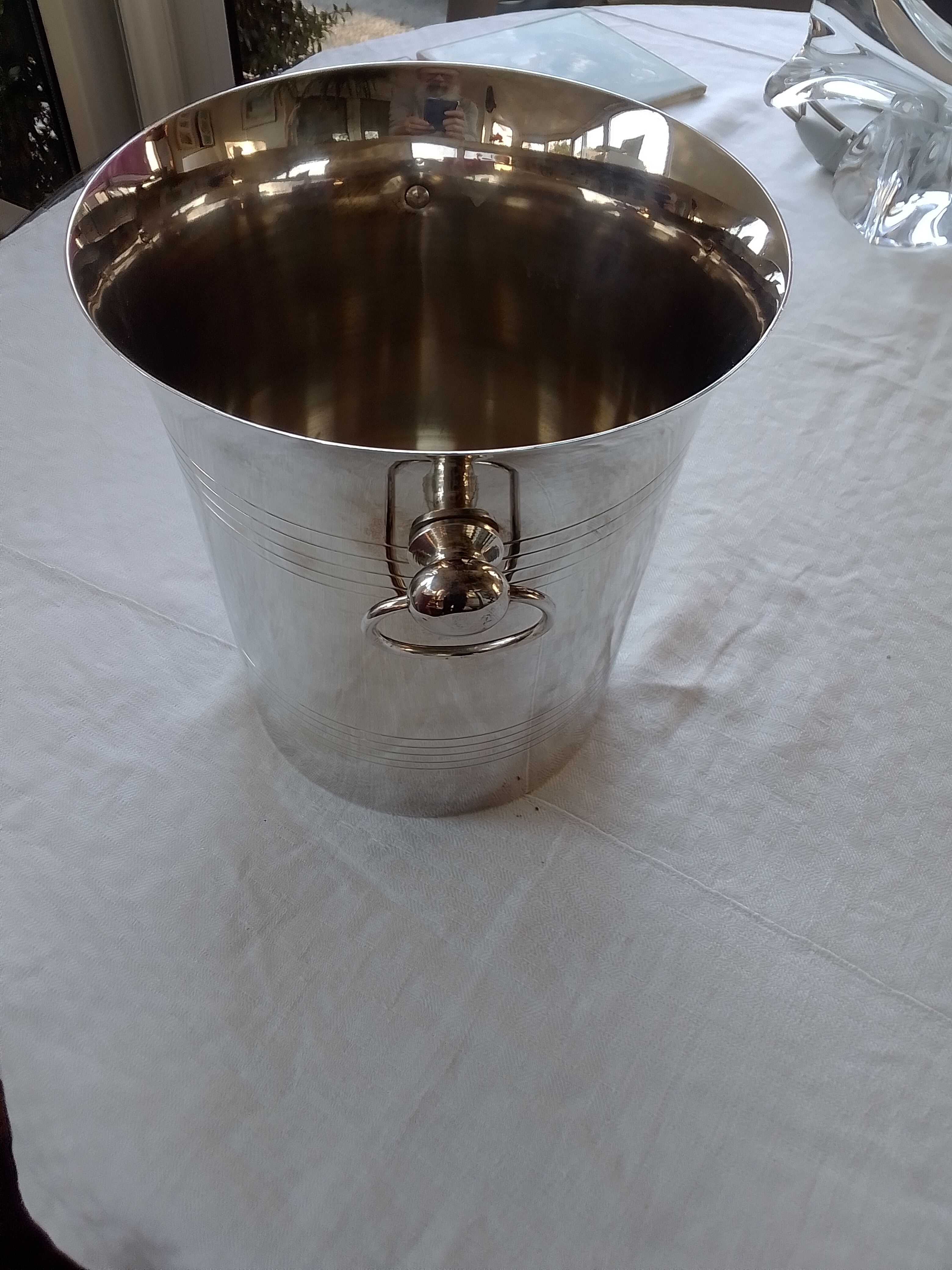 Champagne bucket in silver metal