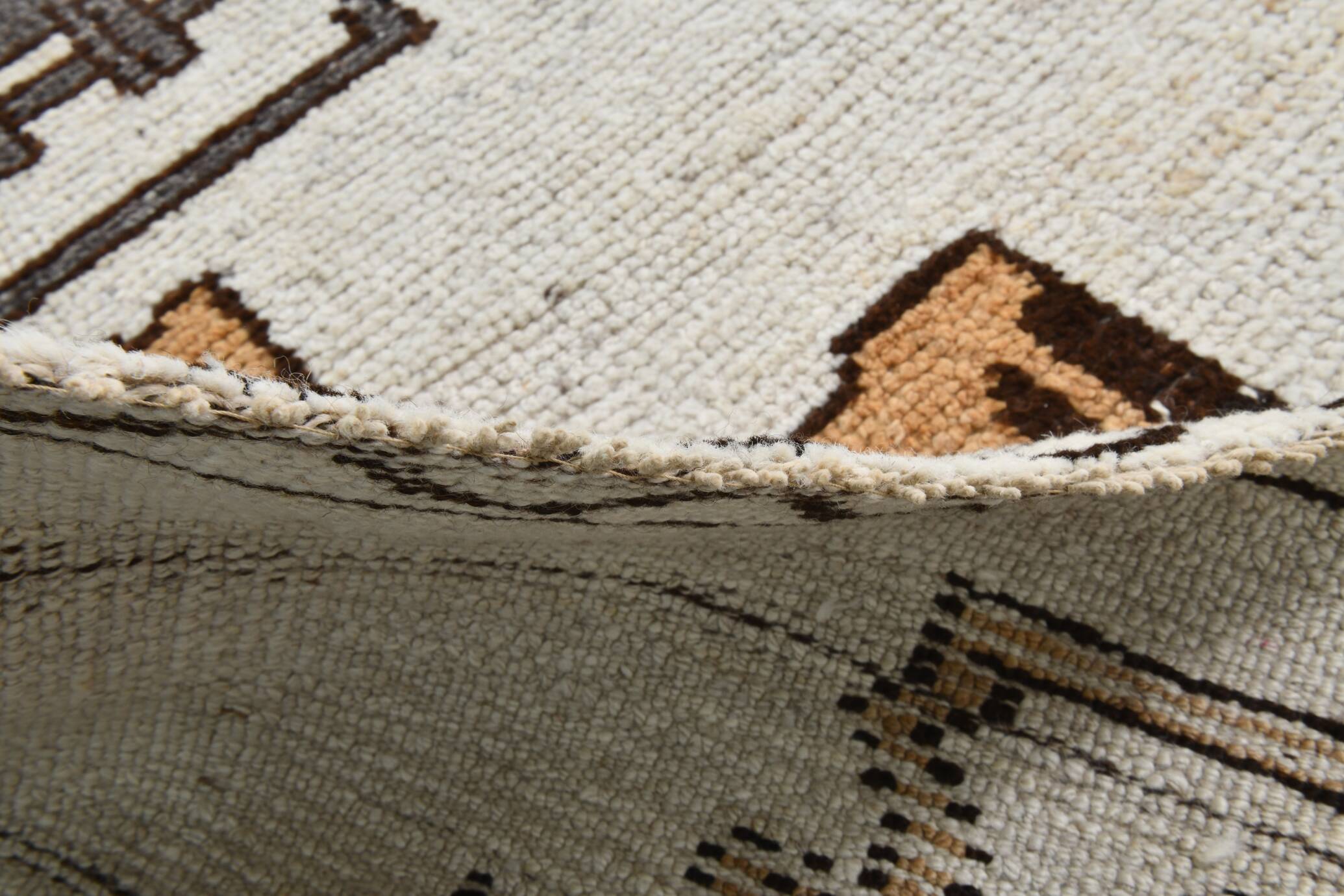 Eagle Pattern Persian Runner Rug, 110x369Cm