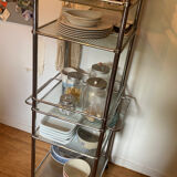 Shelf on casters