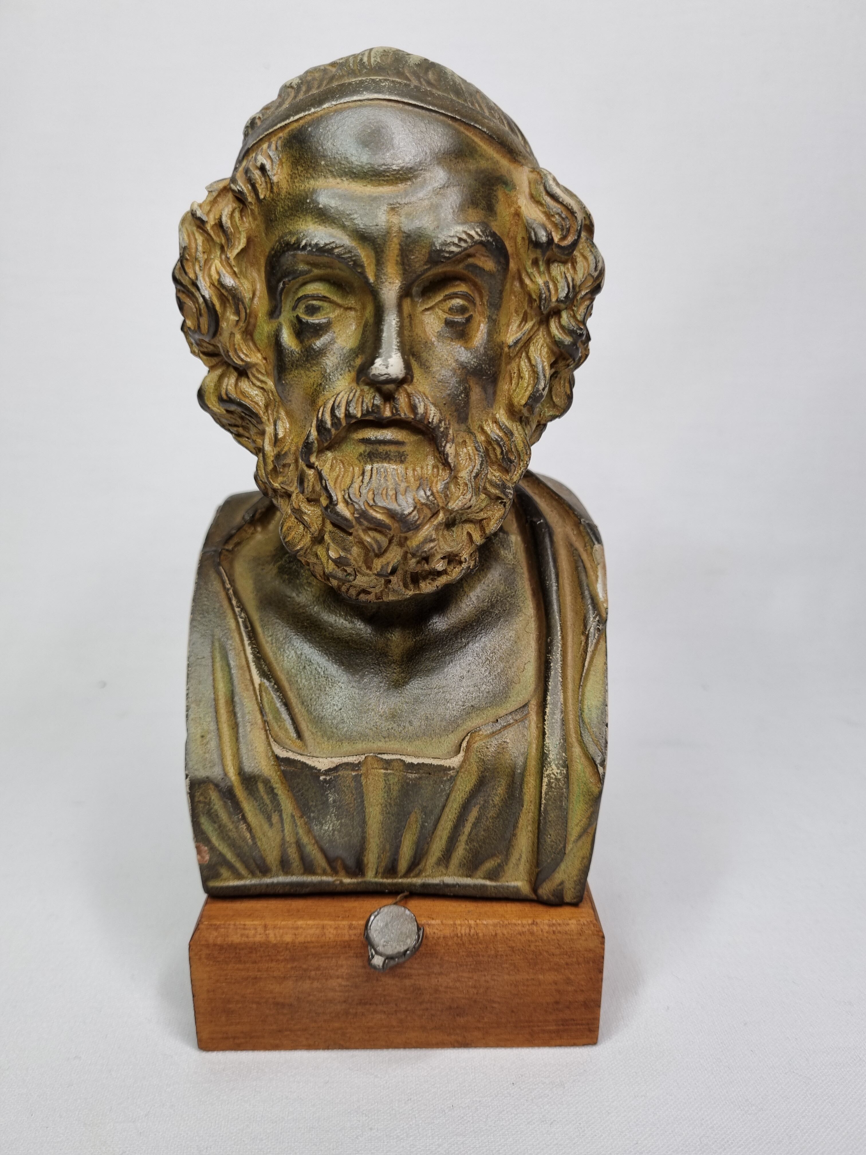 Bust of Homer in patinated plaster on wooden base, 21 cm