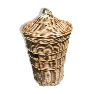 Panier en  rotin avec couvercle