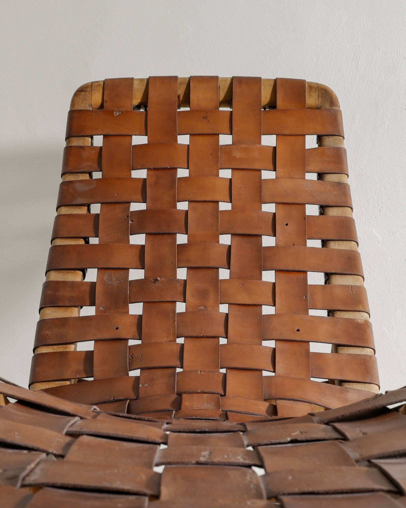 Danish Modern Wooden Chaise Lounge Chair by Arne Vodder, 1950s