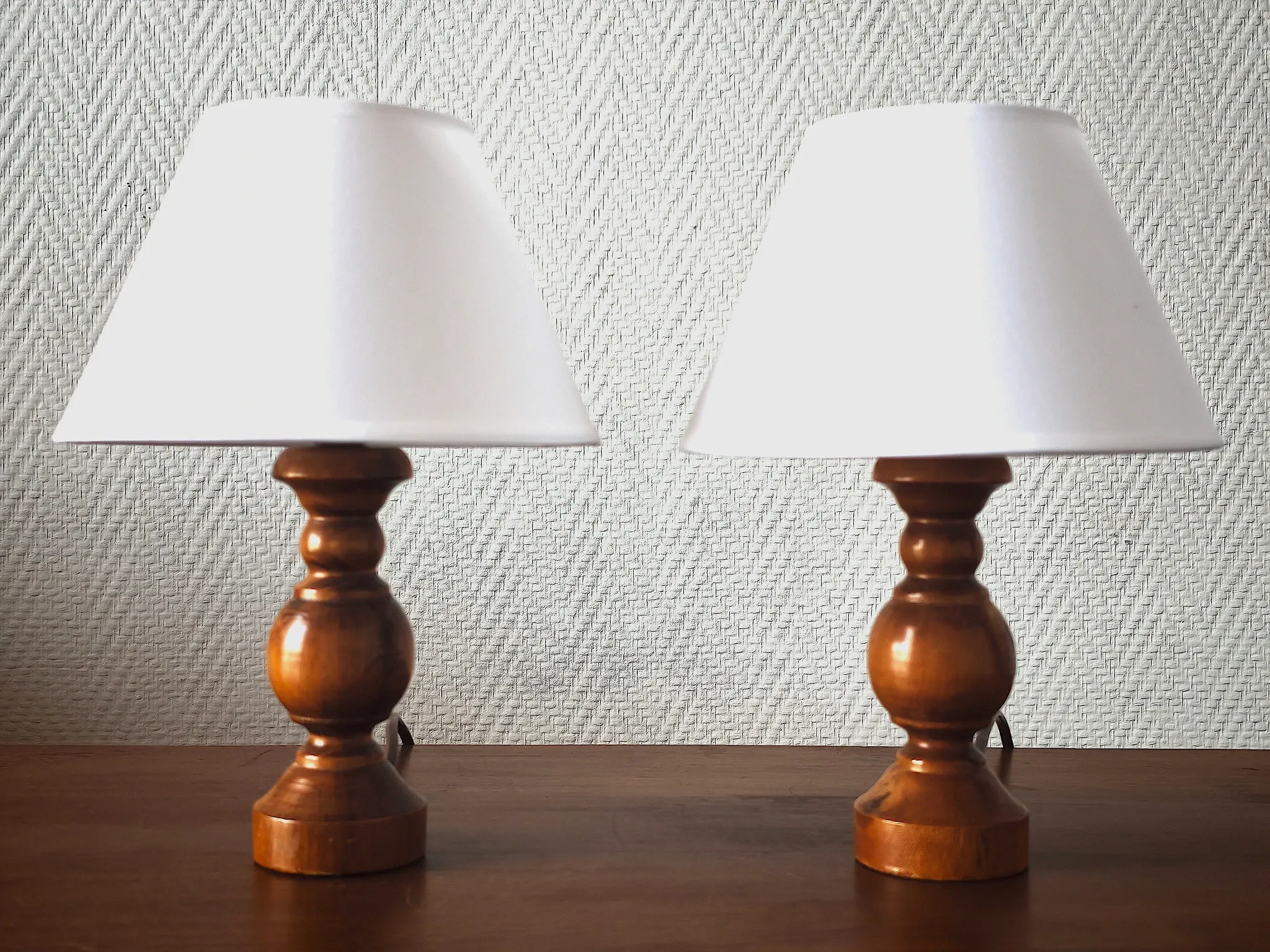 Pair of turned wooden bedside lamps