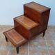 Escalier bibliothèque vintage style anglais, coffre, bois et cuir, 67 cm