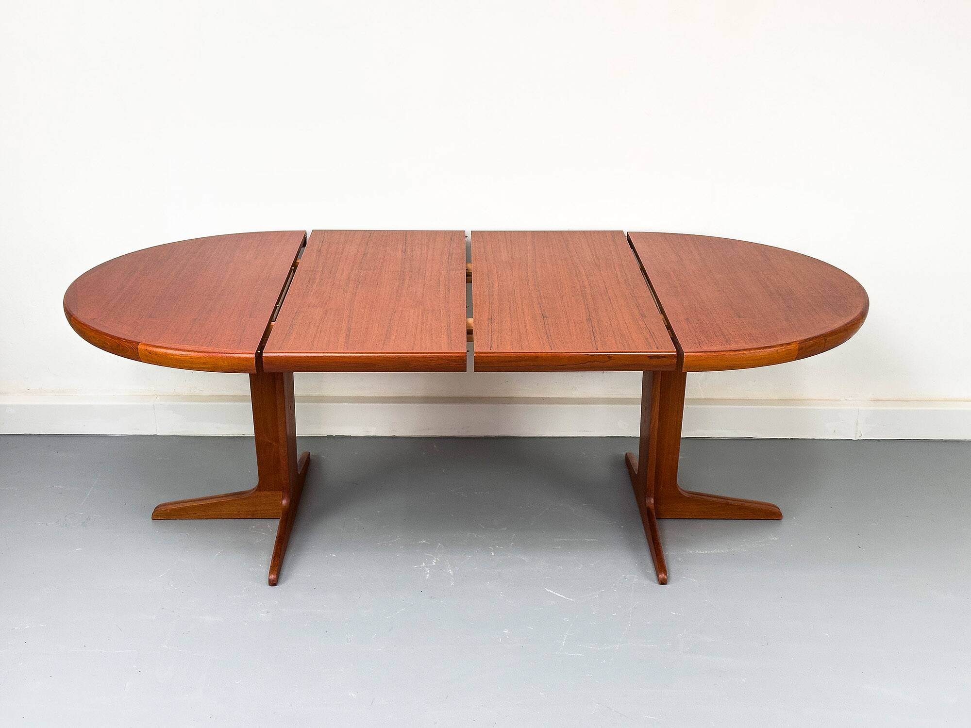 Danish Round Extendable Dining Table in Teak, 1970s
