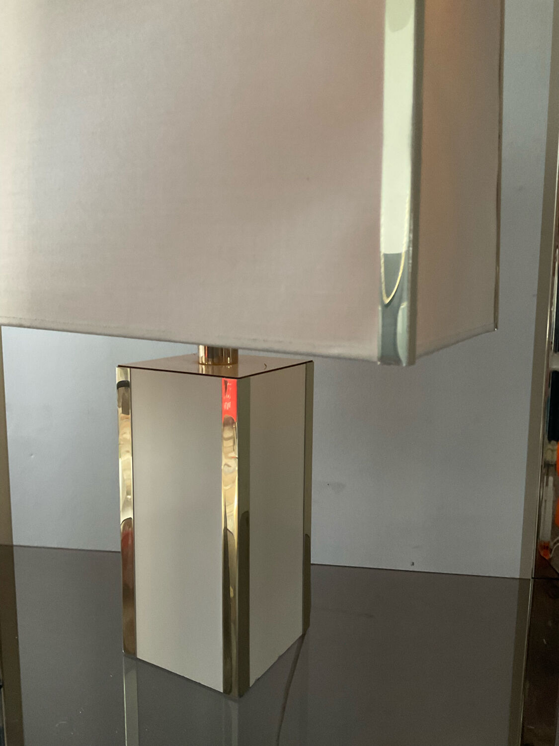 Vintage lamp from the 60s-70s in metal and brass