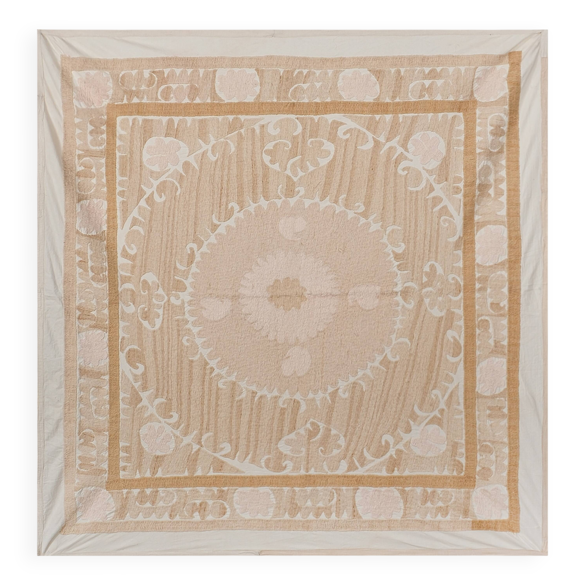 Hand knotted rug, vintage turkish rug 140x144 cm