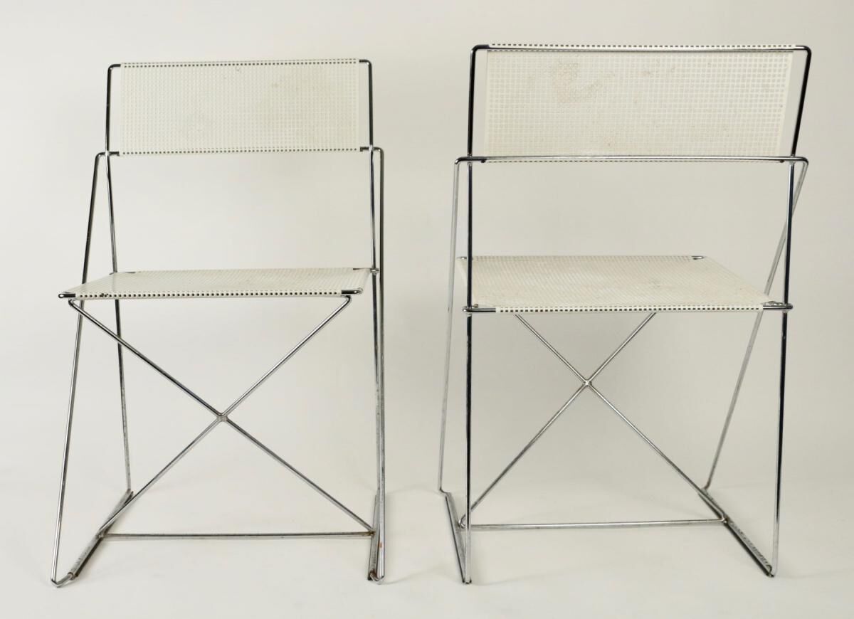 Pair of 1970s design chairs in steel and painted metal