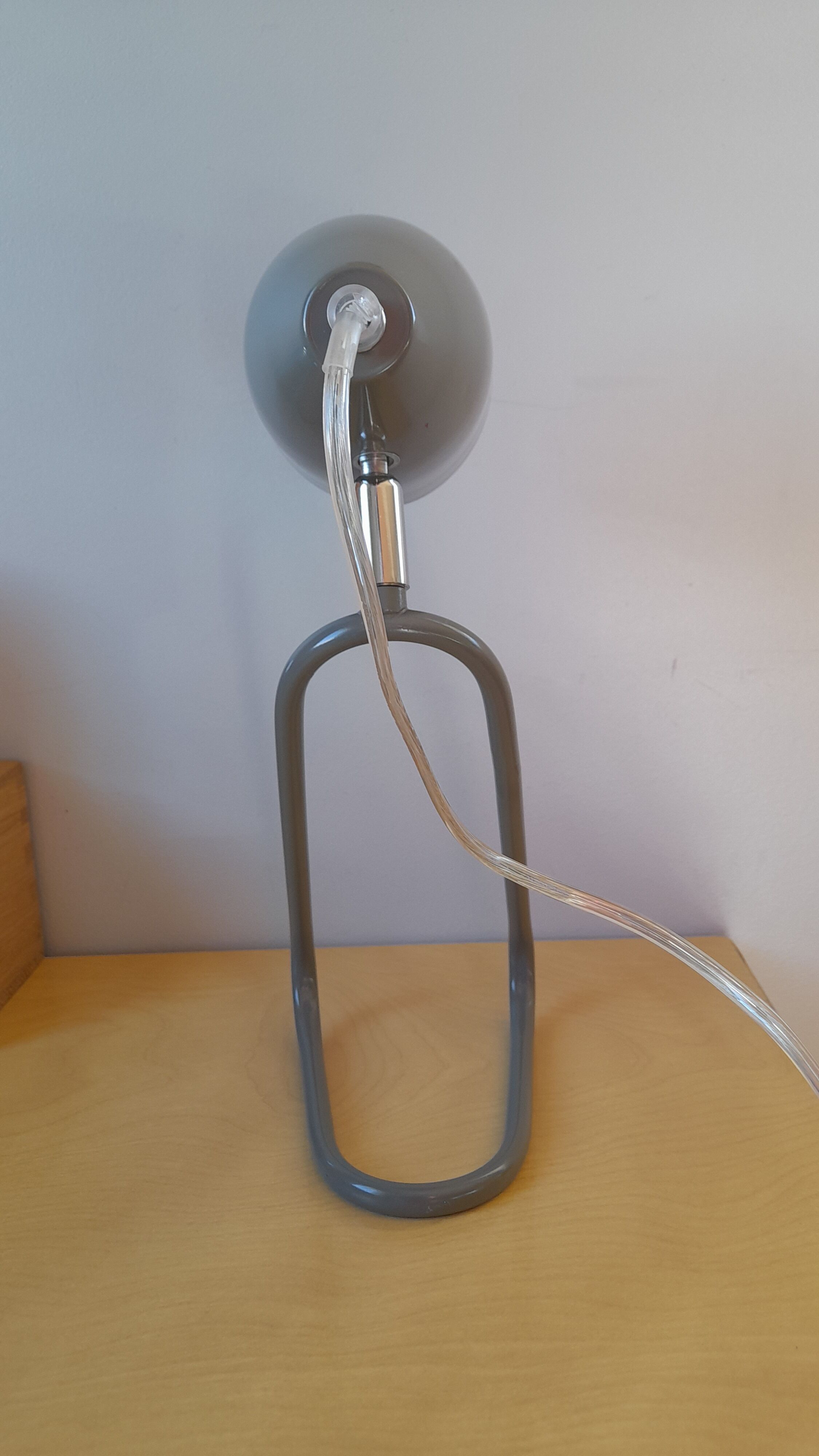 Desk lamp