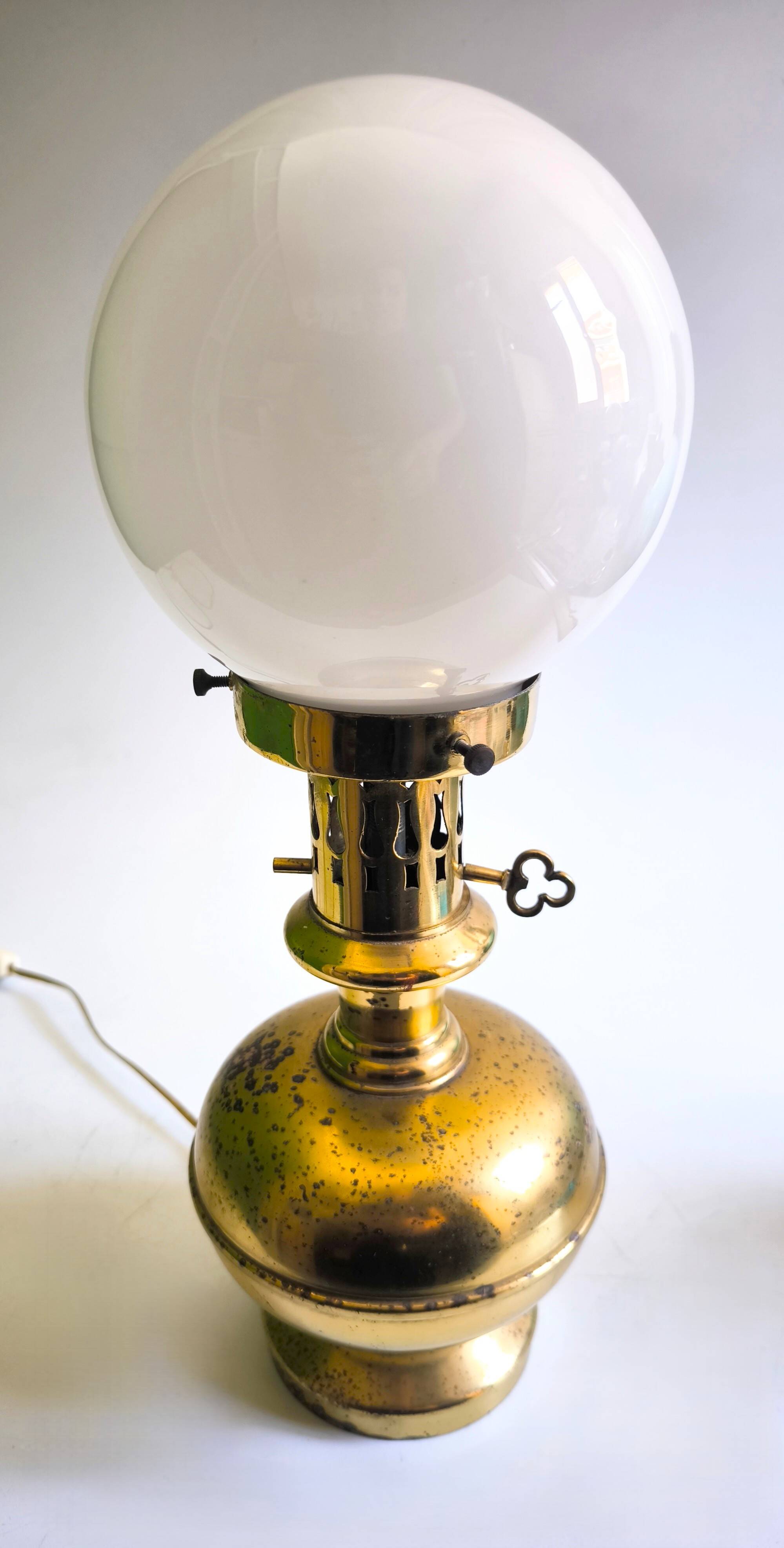 Lampe Mid Century style Néoclassique