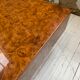 Table basse italienne laque loupe d’orme