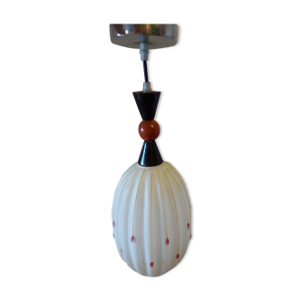 Suspension en opaline