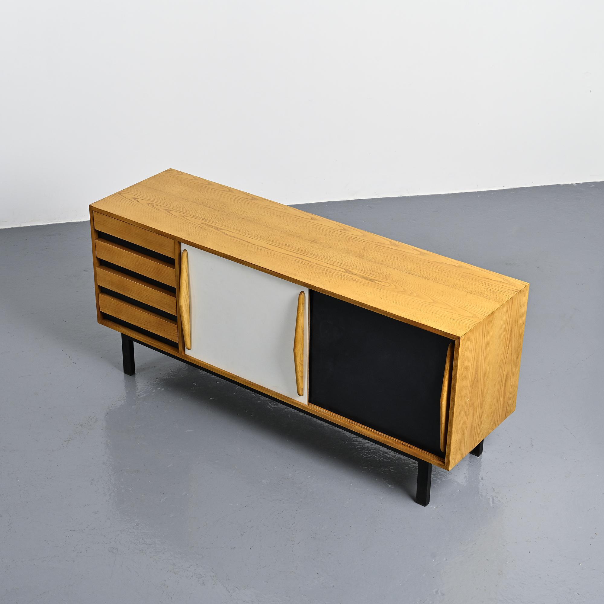 Enfilade Cansado par Charlotte Perriand, circa 1960