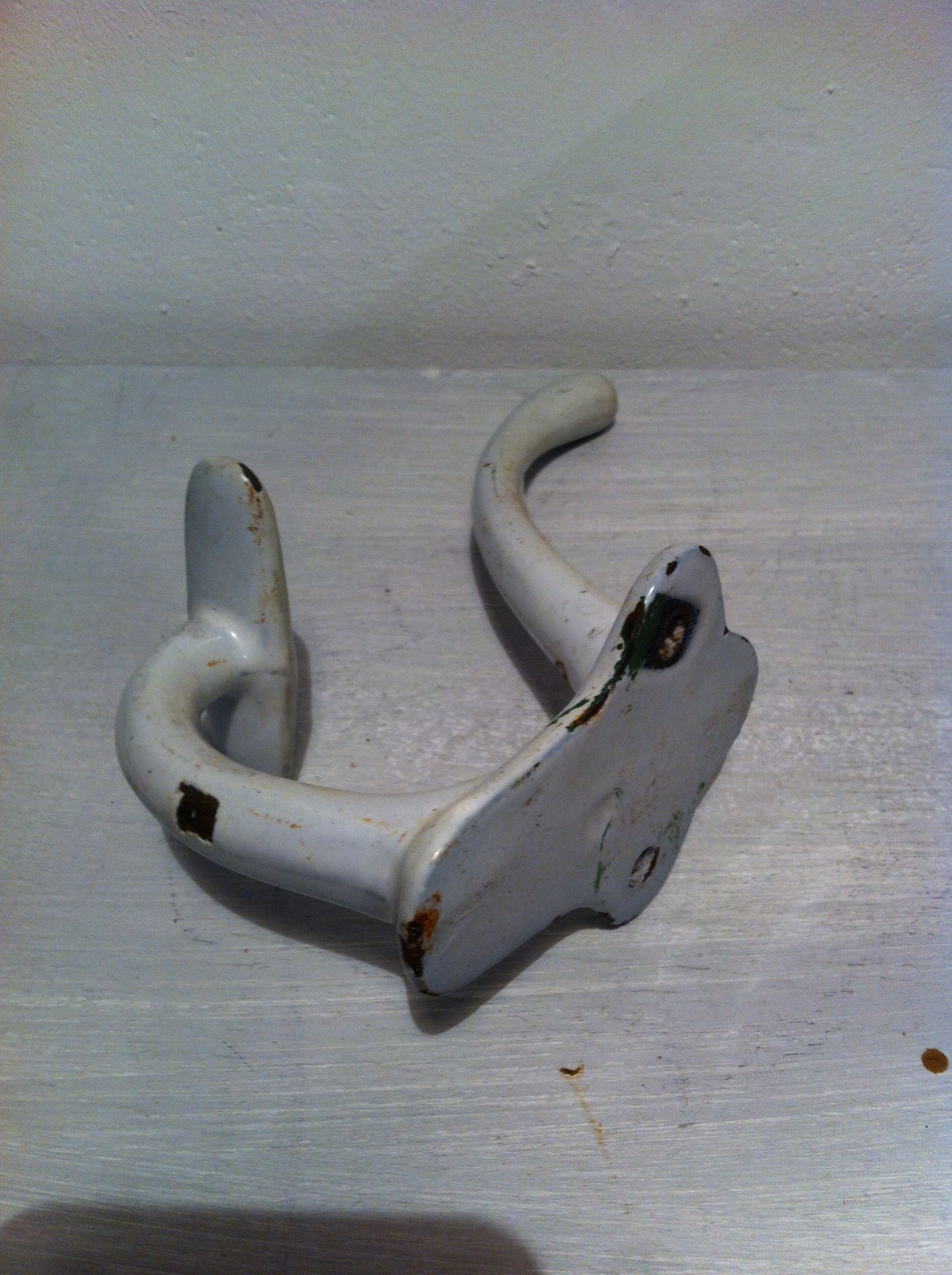 White enamelled cast iron rack