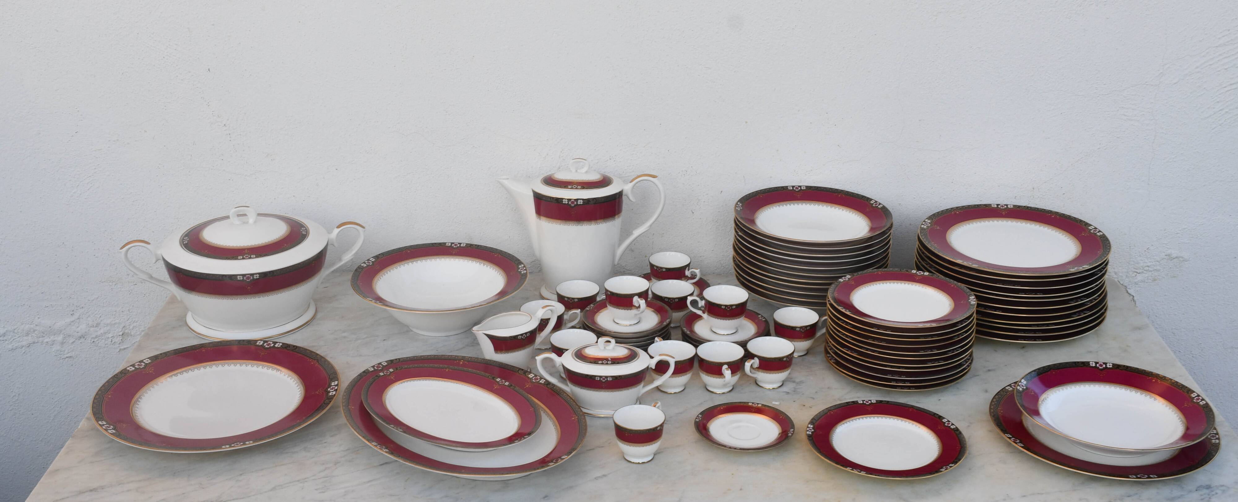 Elegant mid-century Japanese bone china service for 12 in white and noble red