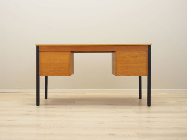 Bureau en frêne, design danois, années 1970, fabricant : Domino Møbler