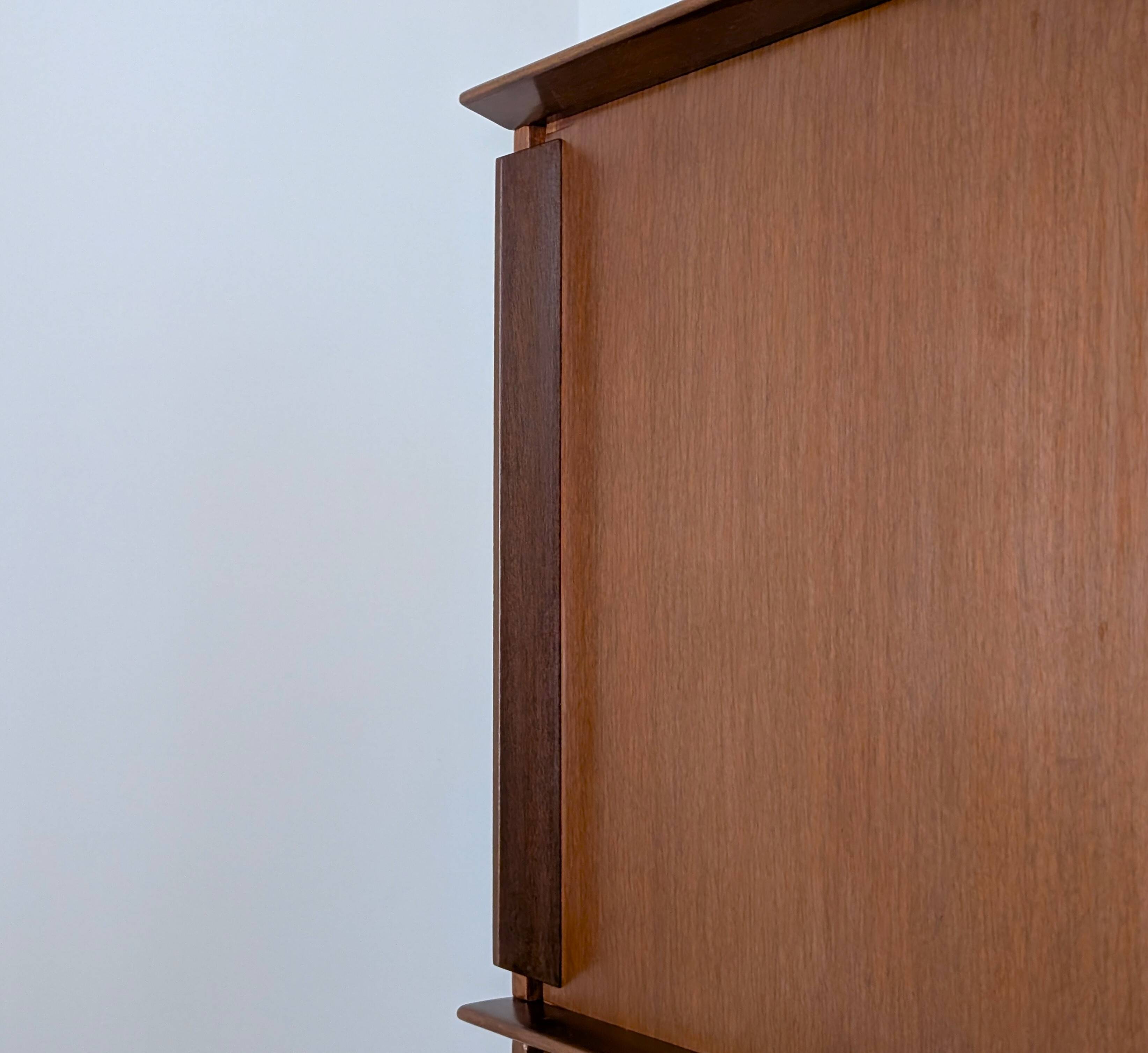 Oscar sideboard/display cabinet