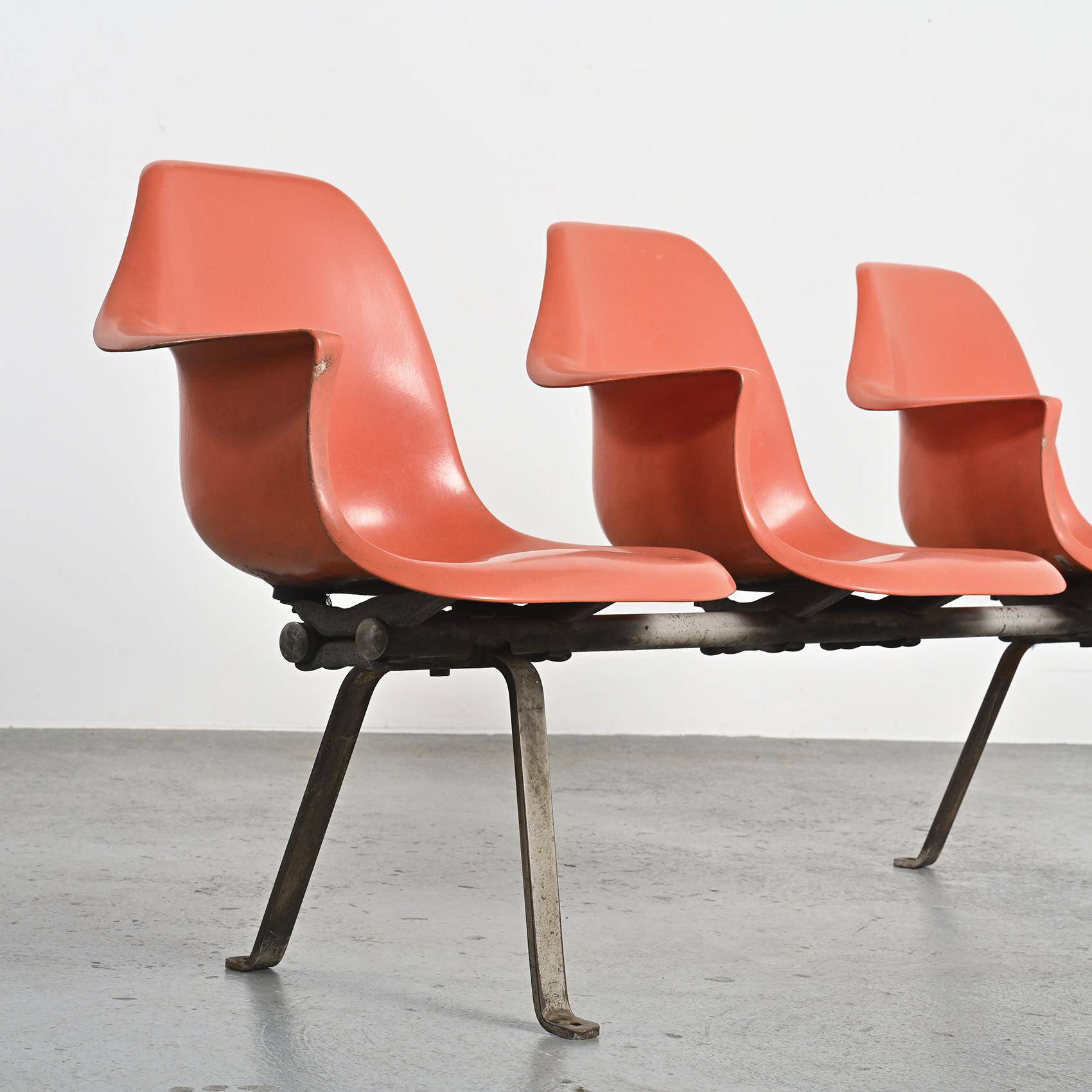 Bus station bench by Kiyonori Kikutake & Itsuko Hasegawa, Japan 1965