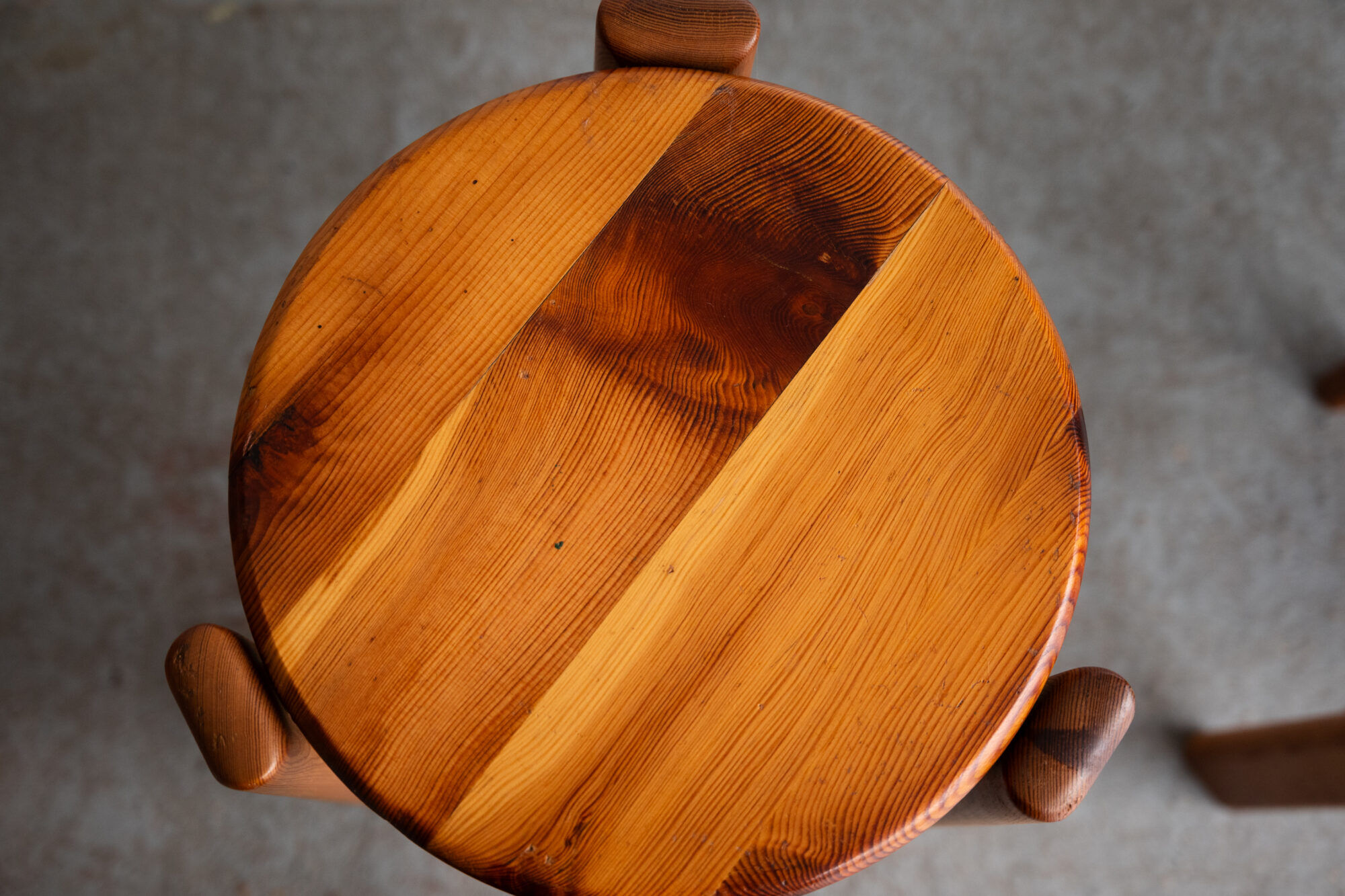 Ensemble de 4 tabourets de bar, design français, années 1970