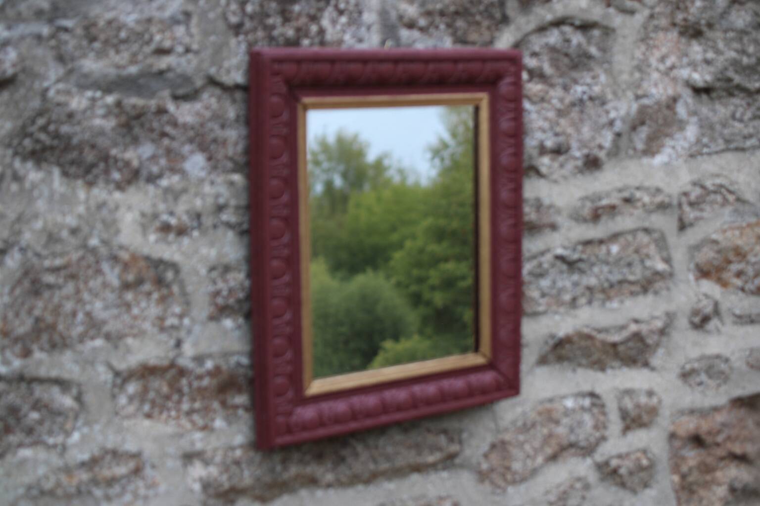 Vintage wall mirror in carved wood, burgundy and gold – Art Deco style – H4
